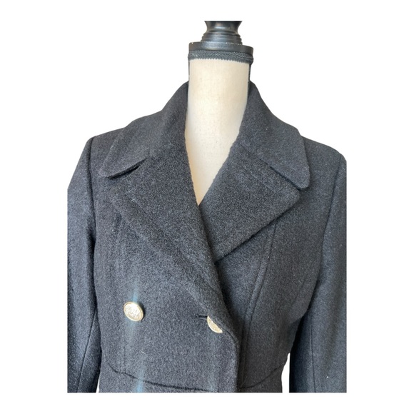 Guess Black Trench Coat with Double-Breasted Style and Wide Lapel Collar Size M - Picture 5 of 11